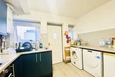 3 bed flat, Trent Bridge Buildings, West Bridgford, Nottingham, NG25FB - Image 5